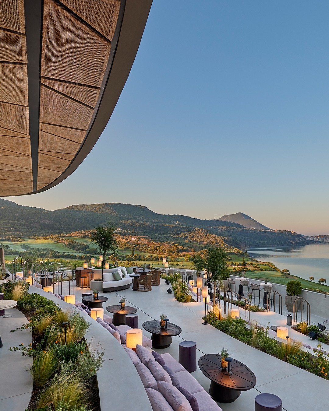 perspectives-03-Coopers-Hill-Mandarin-Oriental-Costa-Navarino-AHEAD-Europe-2025-Restaurant-Terrace